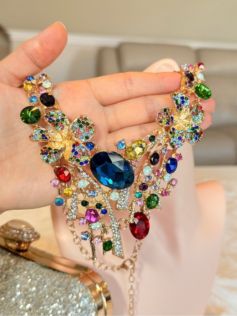 Multicolor Crystal Statement Necklace. - Picture 6 of 8